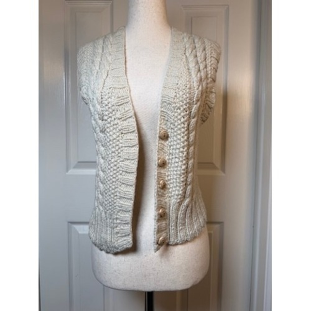 Vintage Hand Knit Cream Cable Knit Sweater Vest Wooden Buttons Cotton Wool XS S